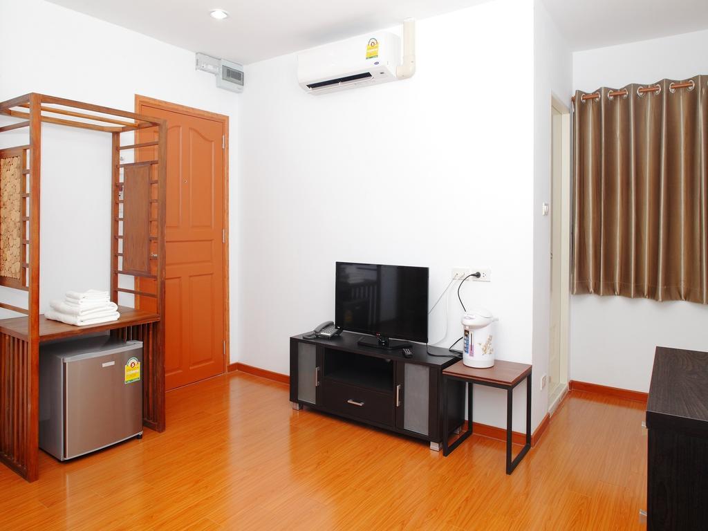 Double Dd House At Mrt Sutthisarn Bangkok Habitación foto