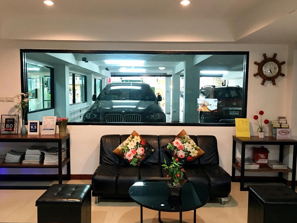 Double Dd House At Mrt Sutthisarn Bangkok Exterior foto